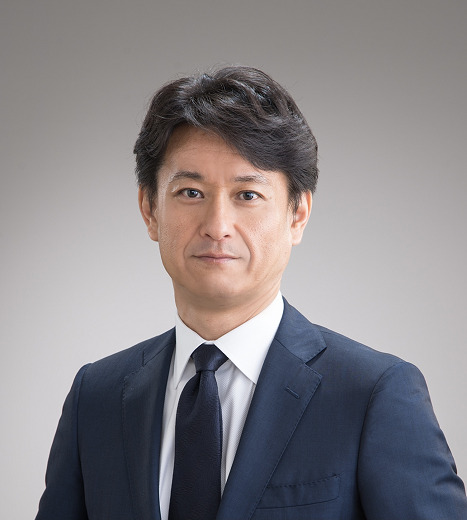 岡田信一郎氏