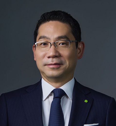 鹿山真吾氏